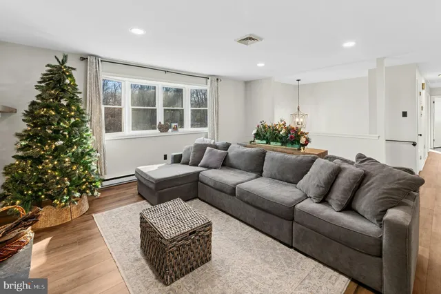 $730,000 | 1 Cross Creek Lane, Upper Black Eddy, PA 18972