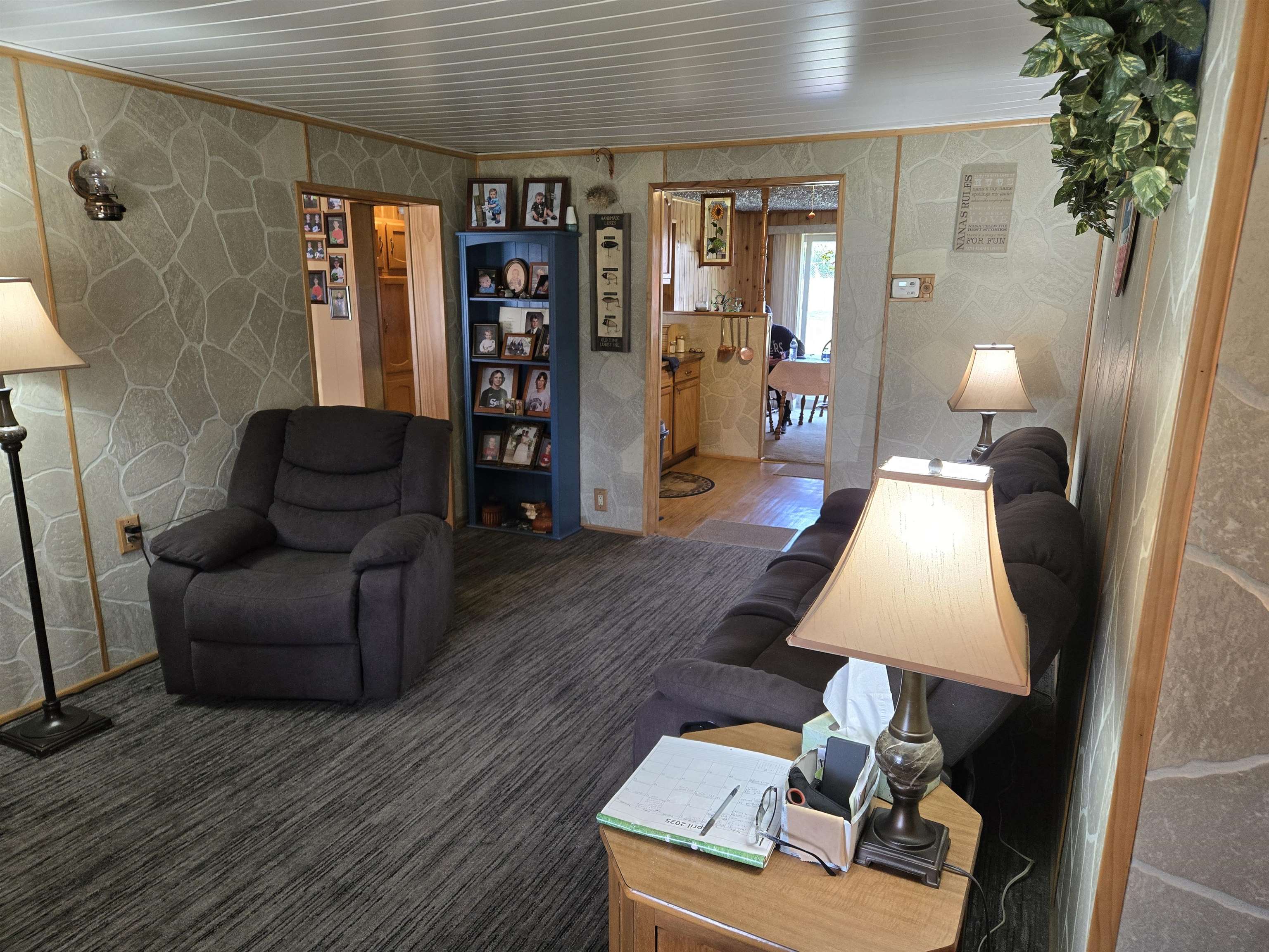7760 Austere Road Waterford, MI 48329 - Photo 4 of 19 50171452-7f219886-cc4e-4d3c-8ab1-d5cc21d4fb2f.JPG