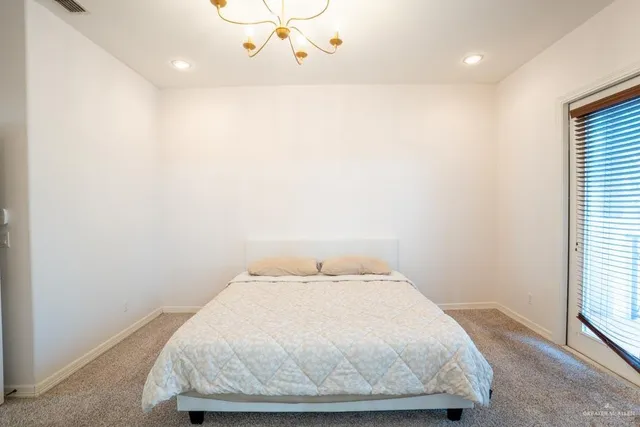 $2,500 | 808 South 5th Street, McAllen, TX 78501