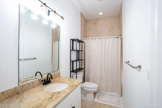 $2,500 | 808 South 5th Street, McAllen, TX 78501