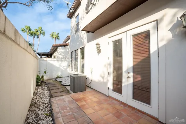 $2,500 | 808 South 5th Street, McAllen, TX 78501