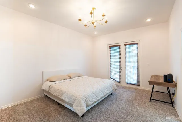 $2,500 | 808 South 5th Street, McAllen, TX 78501