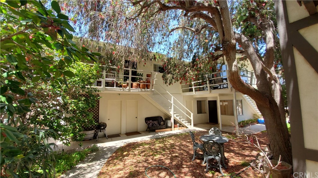 305 Fernleaf Avenue Corona del Mar, CA 92625 - Photo 8 of 9