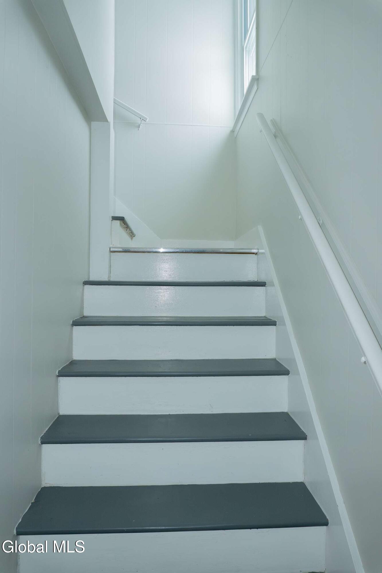 577 Ontario Street Schenectady, NY 12306 - Photo 14 of 34 15