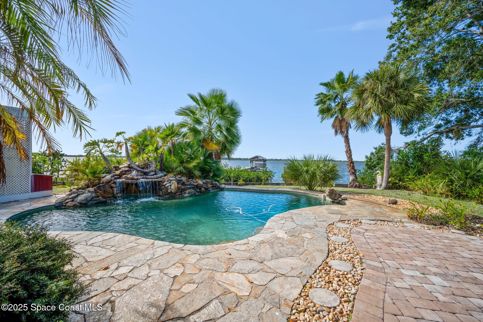 1940 Gates Road Merritt Island, FL 32952 - Photo 32 of 72 a view of a backyard