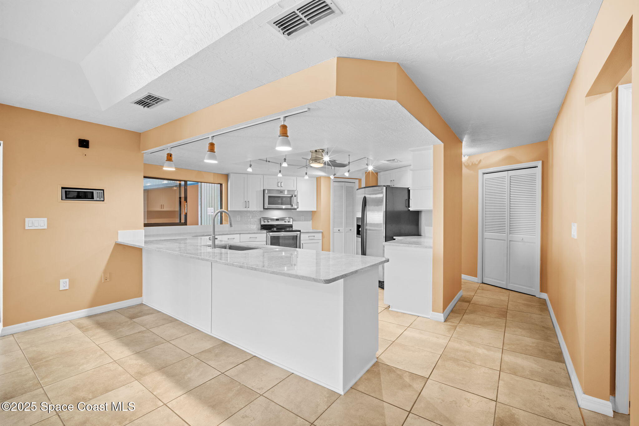 1940 Gates Road Merritt Island, FL 32952 - Photo 53 of 72 27-web-or-mls-GATES.Kitchen3