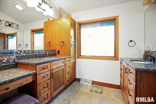 $510,000 | 3709 West Bluffs Road, Springfield, IL 62711