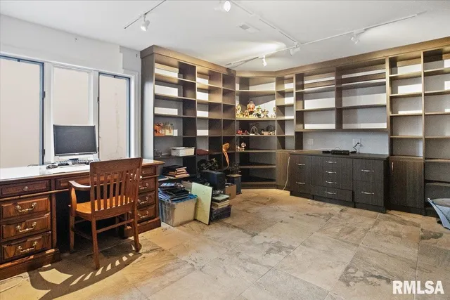 $510,000 | 3709 West Bluffs Road, Springfield, IL 62711