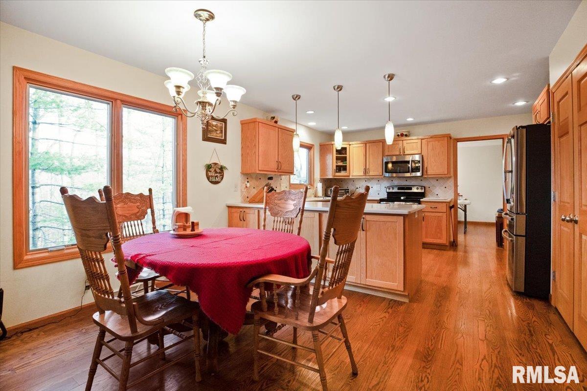 3709 West Bluffs Road Springfield, IL 62711 - Photo 9 of 35