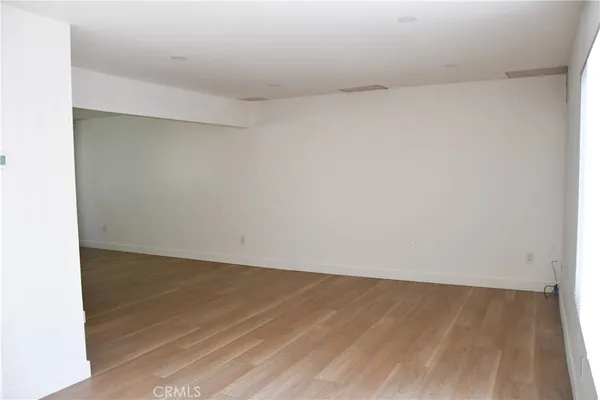 $3,195 | 994 Valencia Street, Unit 104, Costa Mesa, CA 92626
