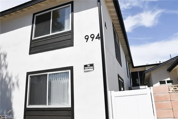 $3,195 | 994 Valencia Street, Unit 104, Costa Mesa, CA 92626