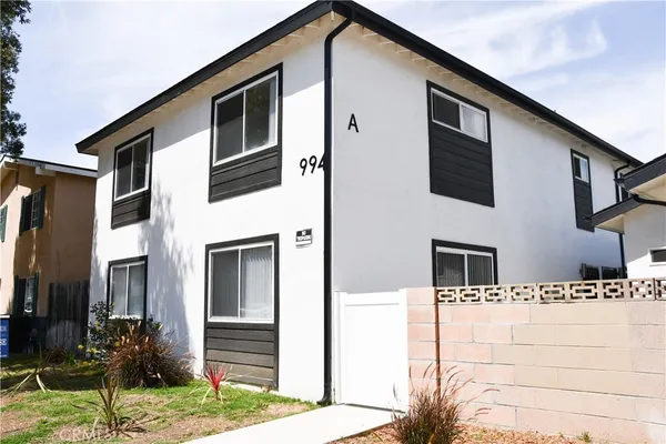 $3,195 | 994 Valencia Street, Unit 104, Costa Mesa, CA 92626