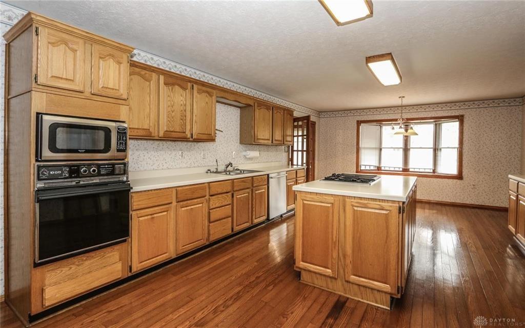 255 Tetbury Road Troy, OH 45373 - Photo 8 of 30