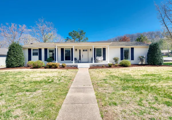 $719,000 | 900 Neuhoff Lane, Nashville, TN 37205