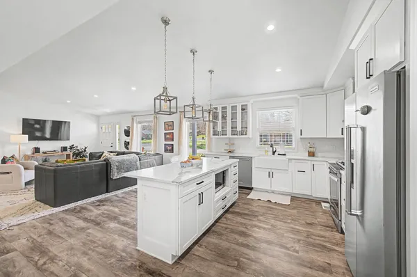 $719,000 | 900 Neuhoff Lane, Nashville, TN 37205