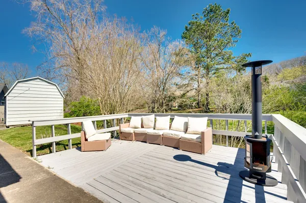 $719,000 | 900 Neuhoff Lane, Nashville, TN 37205