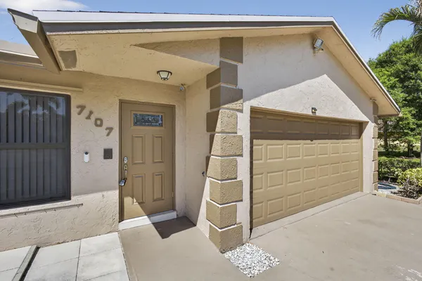 $4,200 | 7107 181st Street, Jupiter, FL 33458