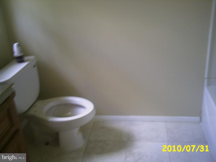 20 Rondon Avenue Berlin, NJ 08009 - Photo 8 of 9 Bathroom