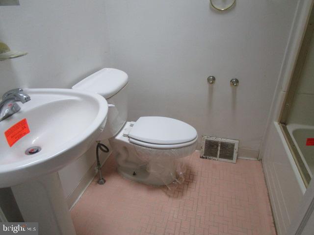 930 Ridge Avenue Darby, PA 19023 - Photo 10 of 12 Gallery Image 10