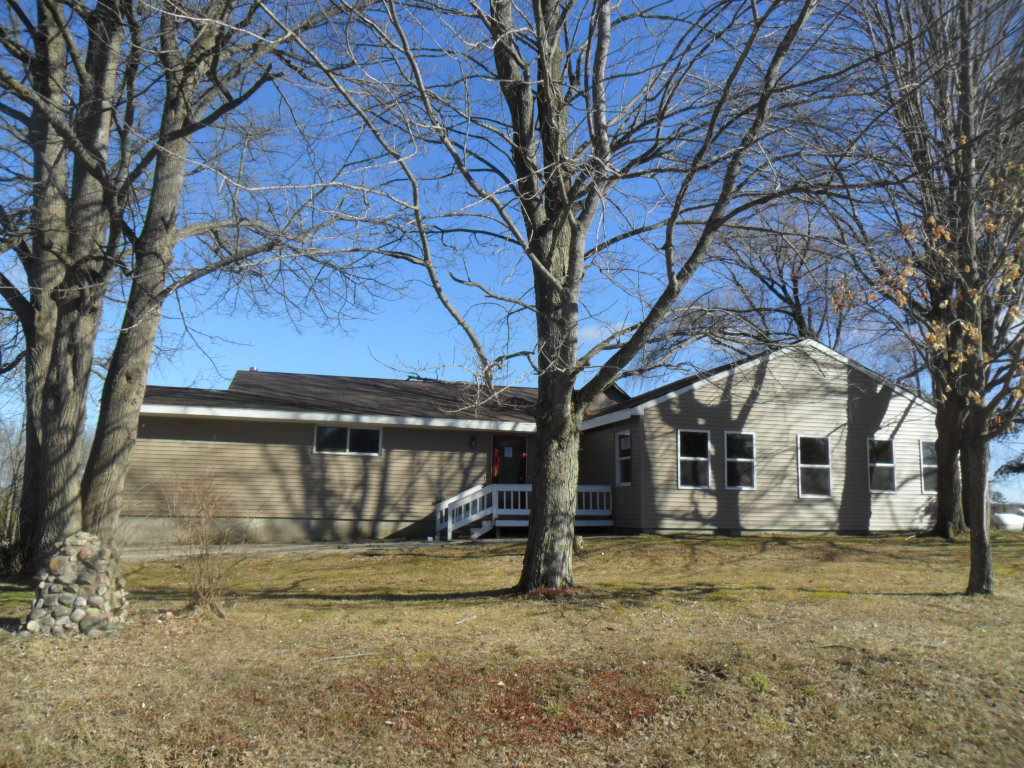 6599 46 1/2 Road Cadillac, MI 49601 - Photo 1 of 30 1810721.JPG