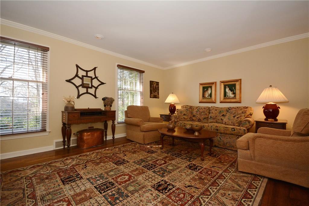 533 Guyasuta Road Aspinwall, PA 15215 - Photo 7 of 25 Gallery Image 7