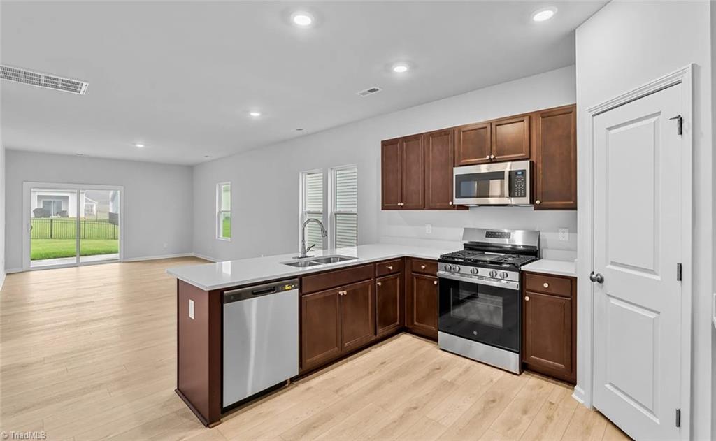 535 Raspberry Hl Drive Winston-Salem, NC 27106 - Photo 4 of 44 Gallery Image 4