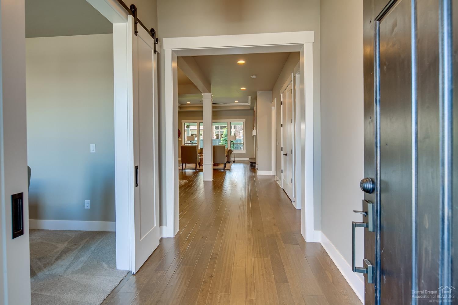 60894 River Rim Drive Bend, OR 97702 - Photo 4 of 26 Gallery Image 4