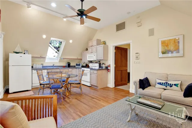 $2,500,000 | 331 Silver Stream Lane, Richmond Hill, GA 31324