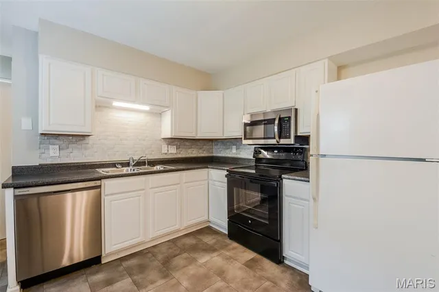 $1,665 | 4312 Oakcrest Drive, House Springs, MO 63051