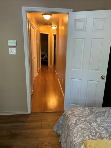 $2,400 | 195 South Walden Elms Circle, The Woodlands, TX 77382