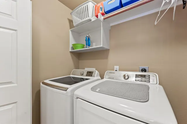 $2,400 | 195 South Walden Elms Circle, The Woodlands, TX 77382