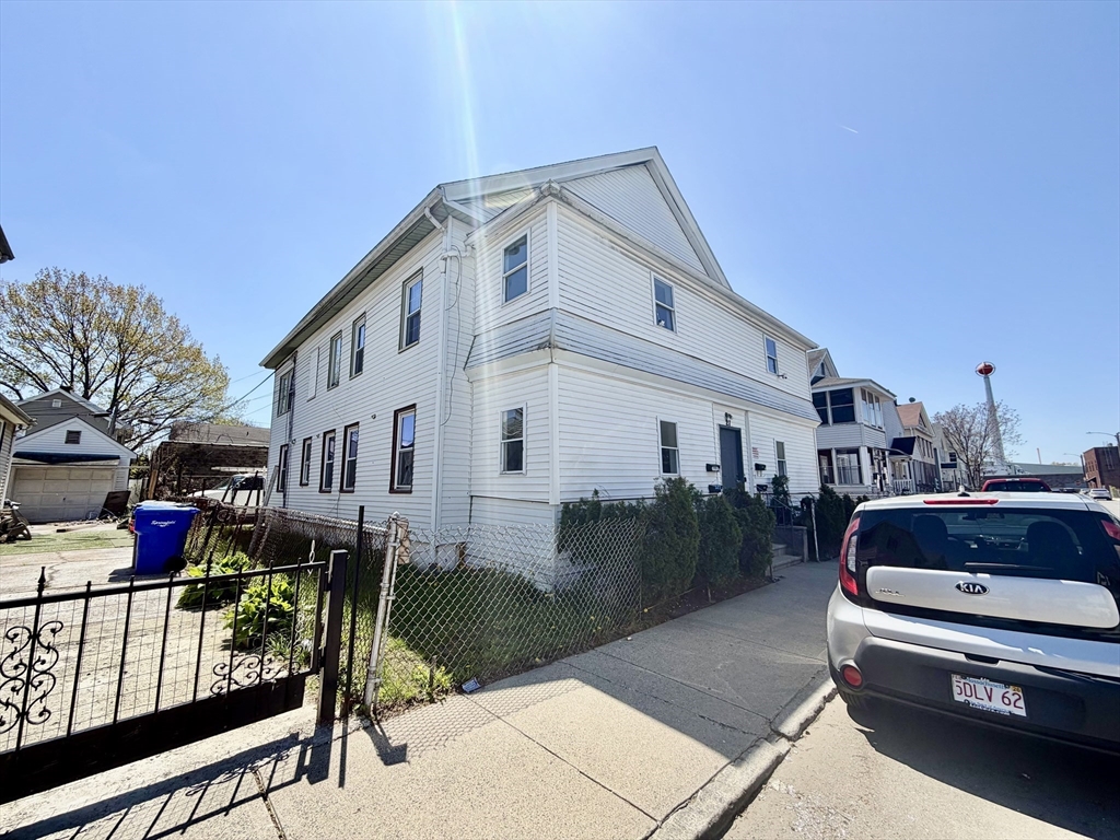 27 Loring Street Springfield, MA 01105 - Photo 29 of 29