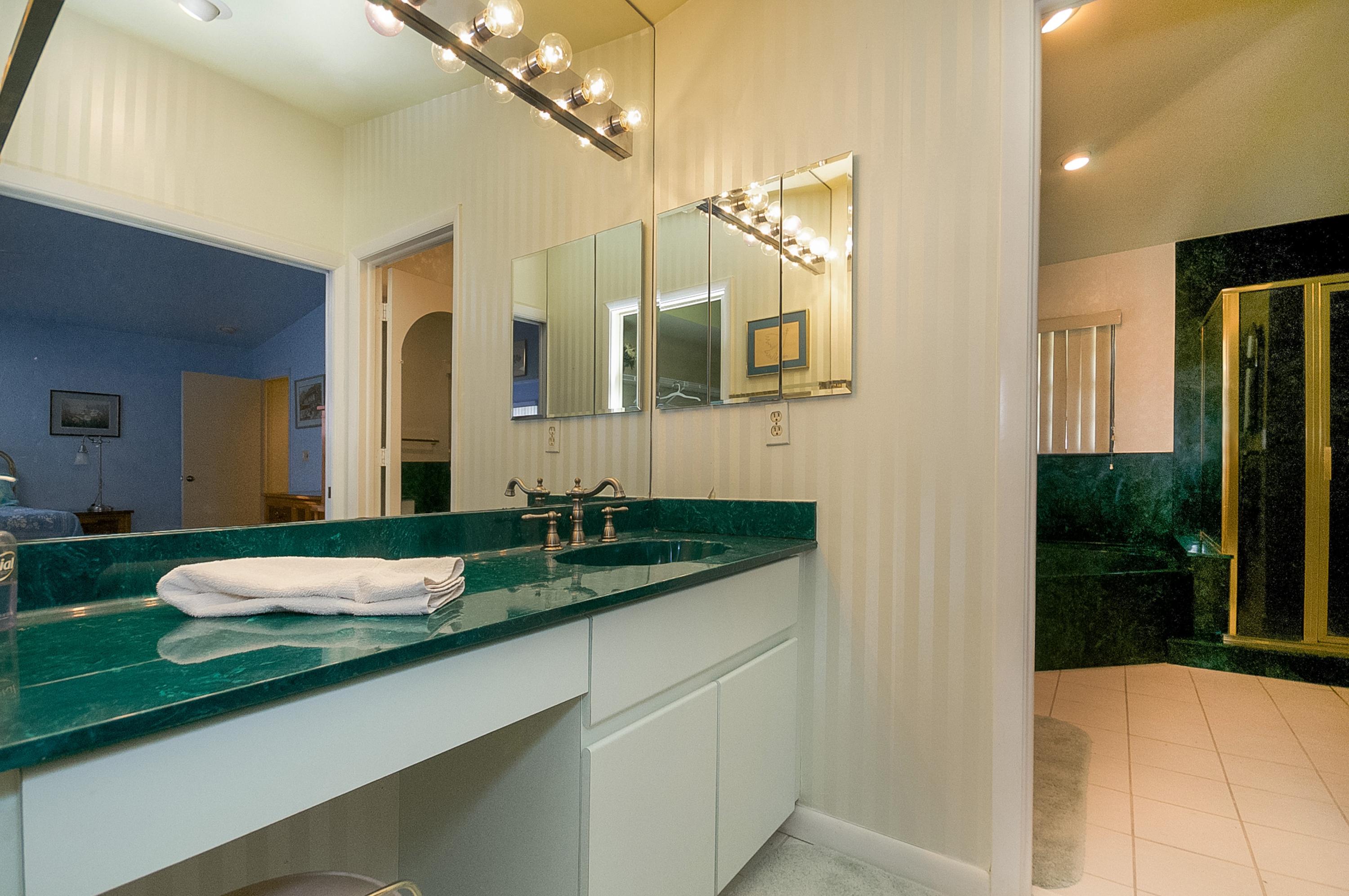 5 Engle Drive Ocean Ridge, FL 33435 - Photo 21 of 23 Master Bathroom
