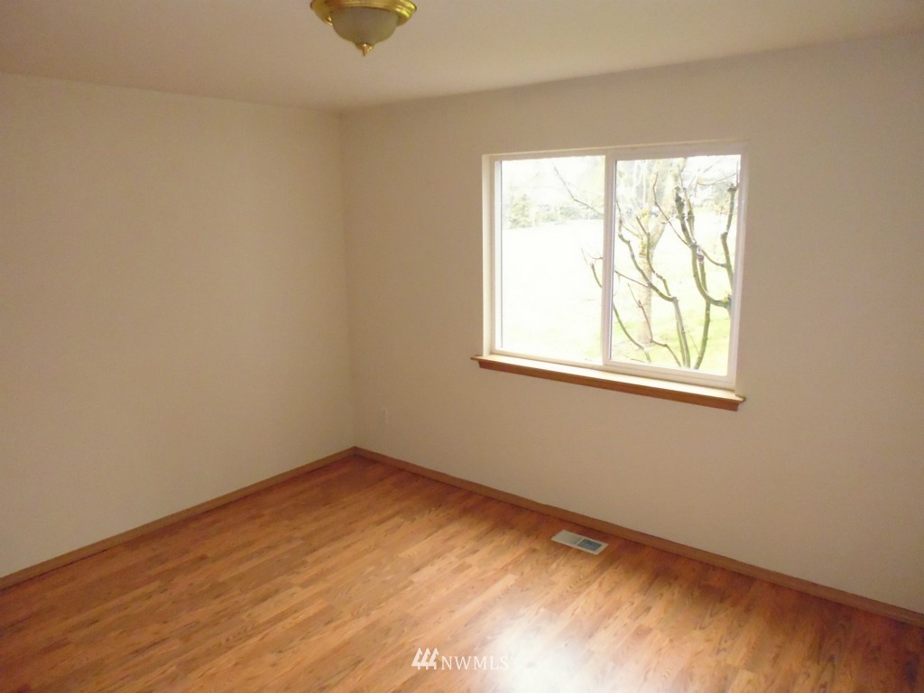 2210 Grade Road, Unit 1 Lake Stevens, WA 98258 - Photo 10 of 14 Gallery Image 10