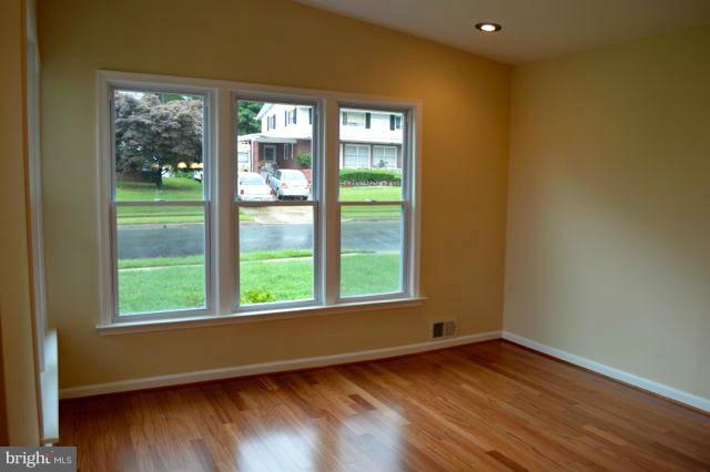 3407 Tulsa Road Baltimore, MD 21207 - Photo 14 of 29 Living Room