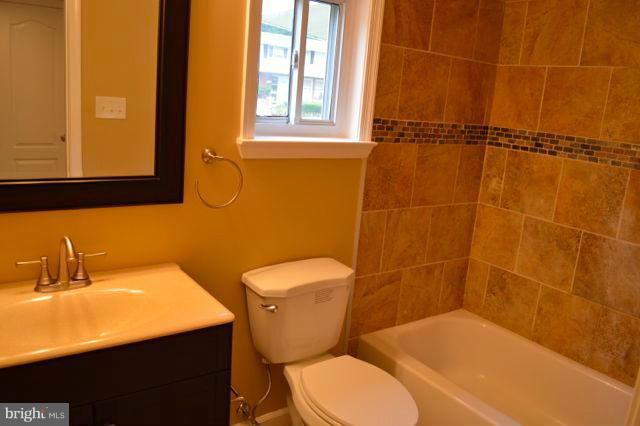 3407 Tulsa Road Baltimore, MD 21207 - Photo 22 of 29 Bath