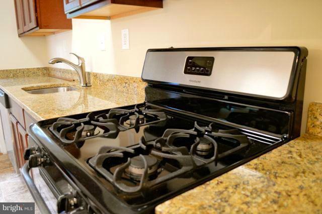 3407 Tulsa Road Baltimore, MD 21207 - Photo 10 of 29 Kitchen