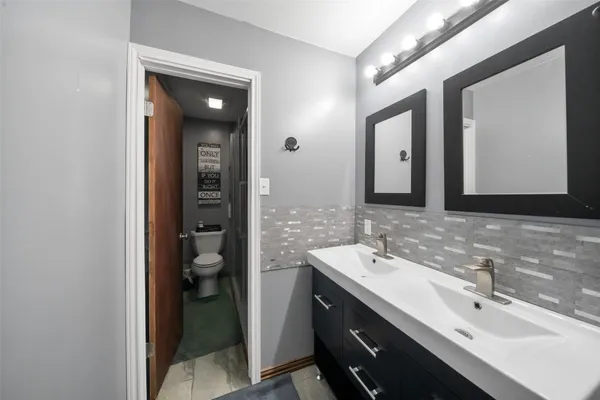 $339,000 | 242 Magnolia Drive, Onalaska, TX 77360