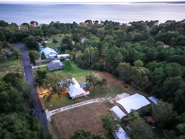 $339,000 | 242 Magnolia Drive, Onalaska, TX 77360