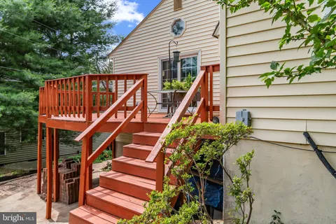 $495,000 | 7902 Nottingham Way, Ellicott City, MD 21043