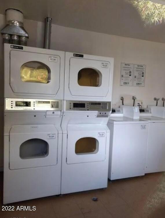 2021 West Hayward Avenue, Unit 5 Phoenix, AZ 85021 - Photo 15 of 15 a kitchen with a stove and a microwave