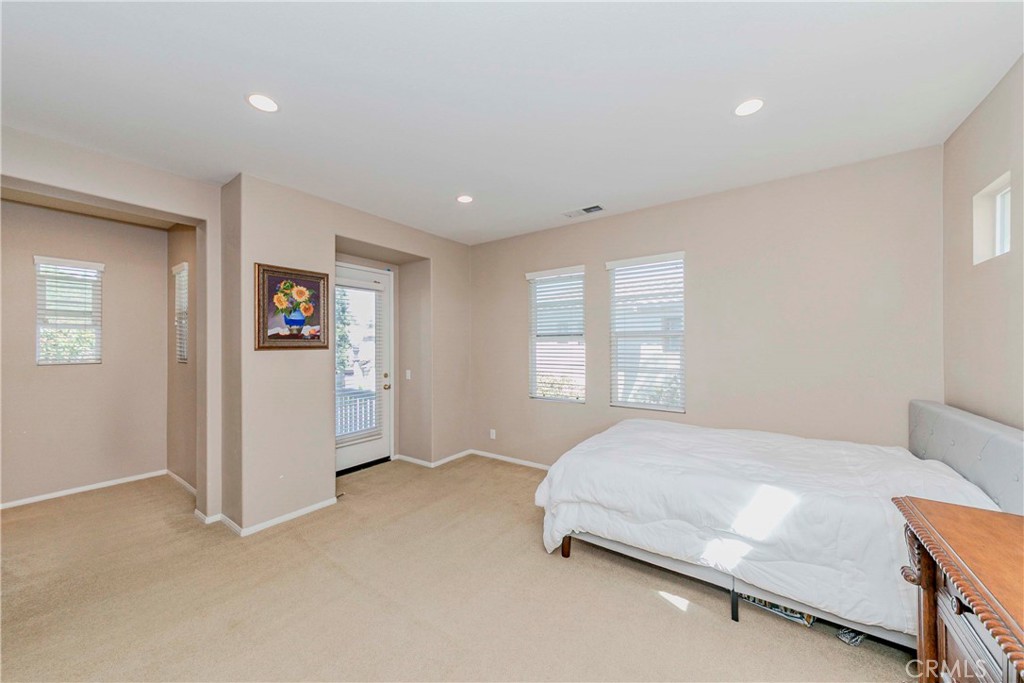 67 Canopy Irvine, CA 92603 - Photo 12 of 37
