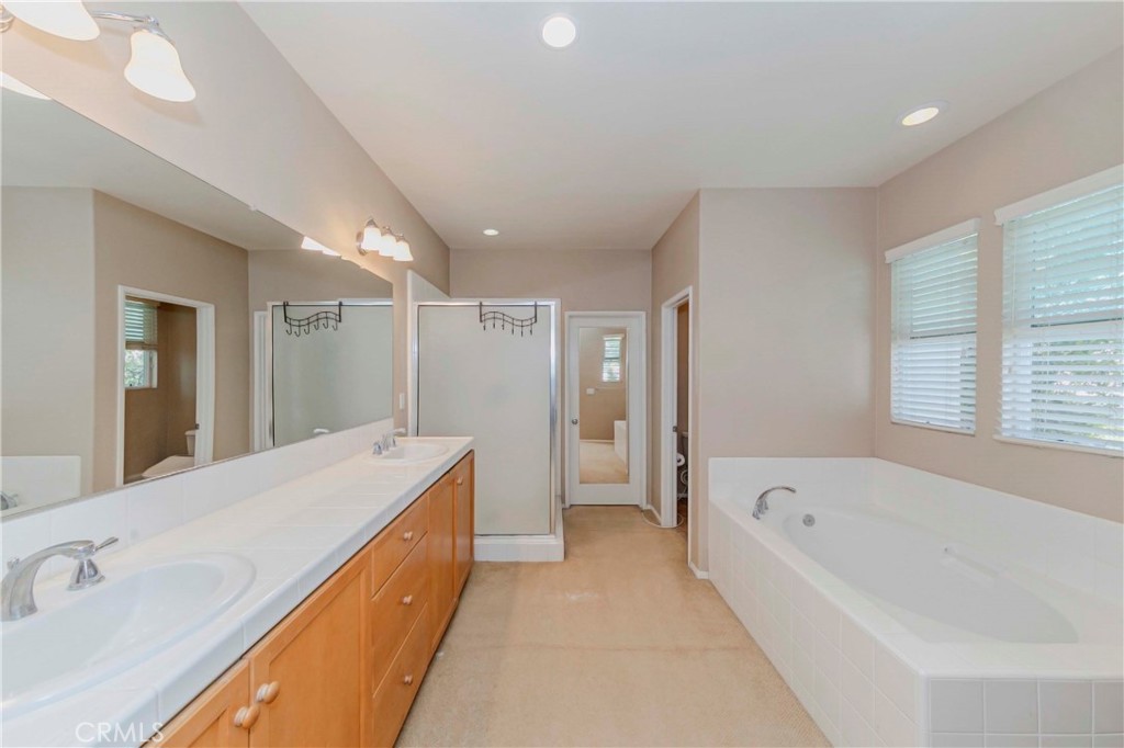 67 Canopy Irvine, CA 92603 - Photo 14 of 37