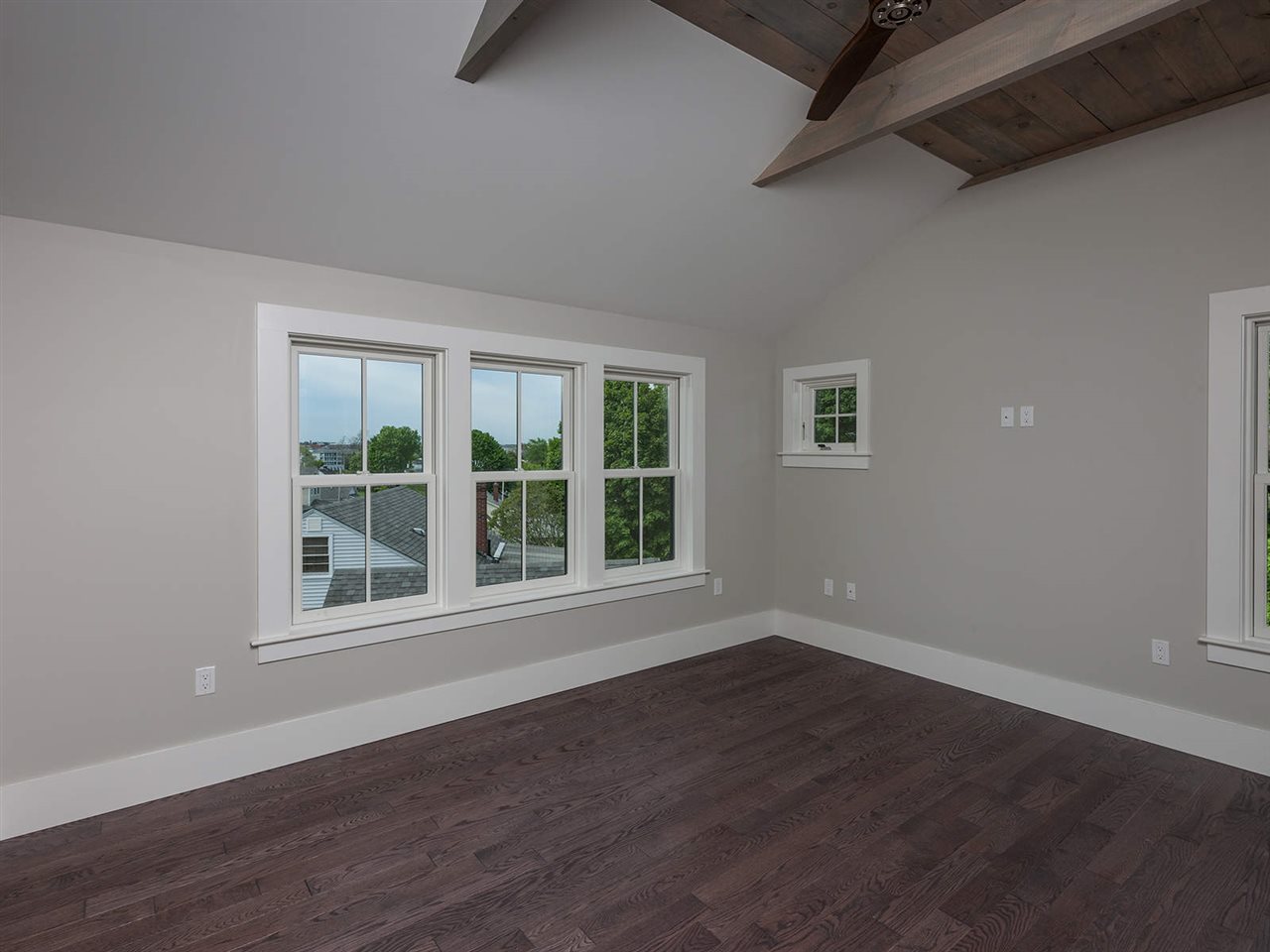 2 Rice Avenue, Unit B Kittery, ME 03904 - Photo 12 of 19 Gallery Image 12