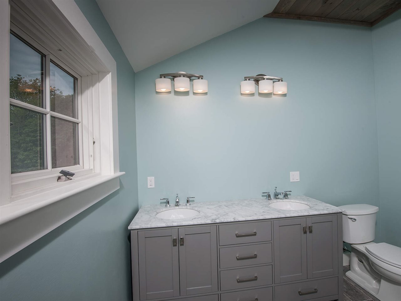 2 Rice Avenue, Unit B Kittery, ME 03904 - Photo 14 of 19 Gallery Image 14