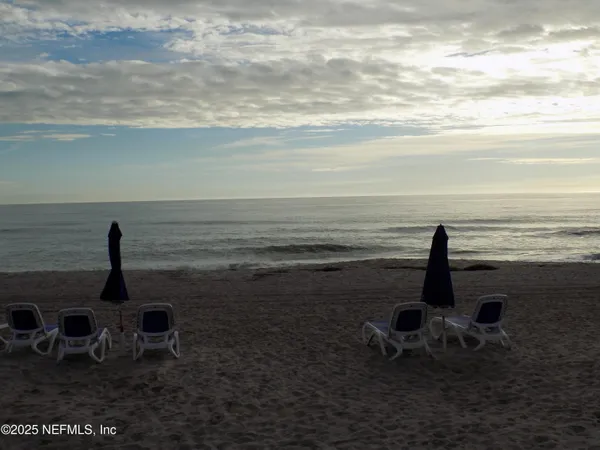 $2,450 | 57 South Fletcher Avenue, Unit A2, Fernandina Beach, FL 32034