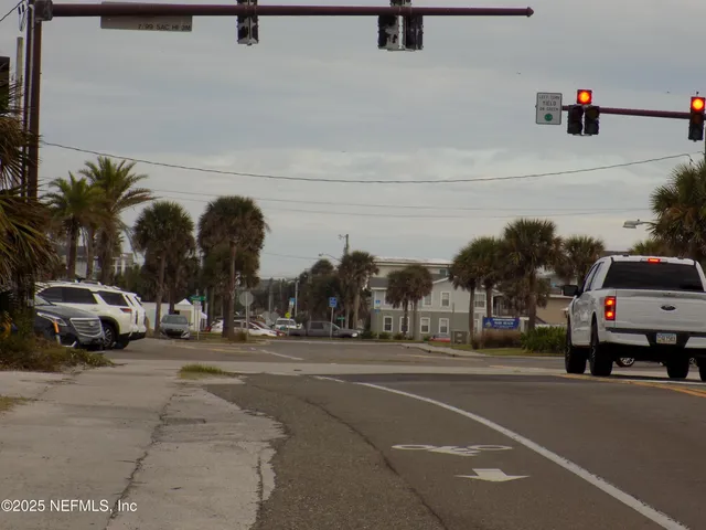 $2,450 | 57 South Fletcher Avenue, Unit A2, Fernandina Beach, FL 32034