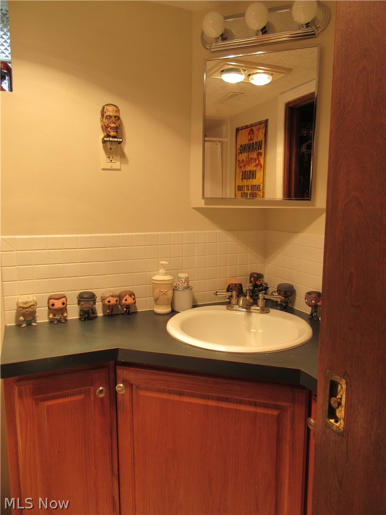 7007 Ridgewood Avenue Parma, OH 44129 - Photo 18 of 25