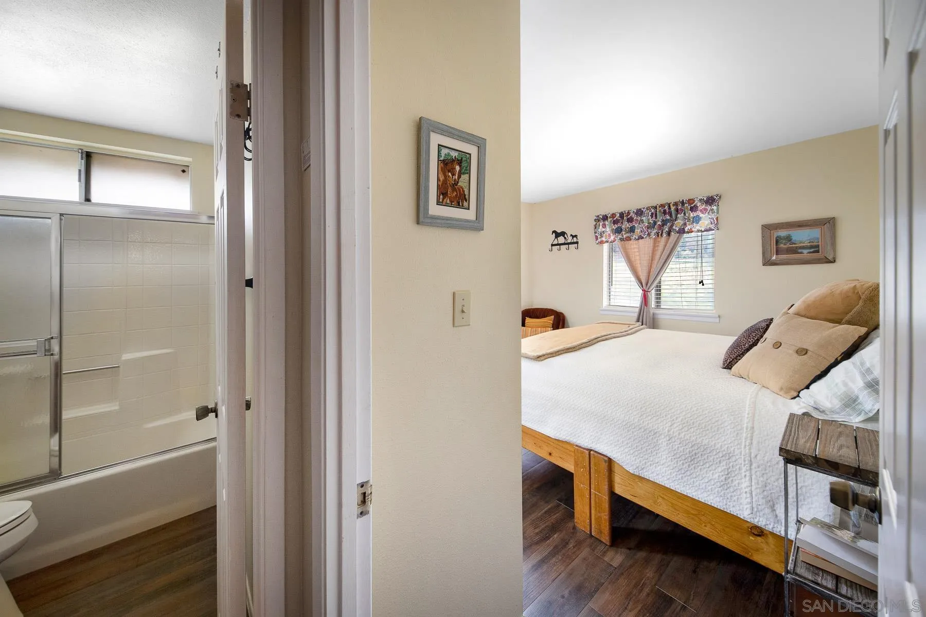 4026 Highway 78 Julian, CA 92036 - Photo 37 of 54 Guest house bedroom