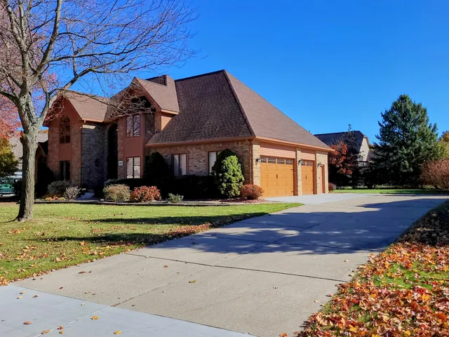 $514,900 | 11545 Kings Knight Circle, Grand Blanc, MI 48439
